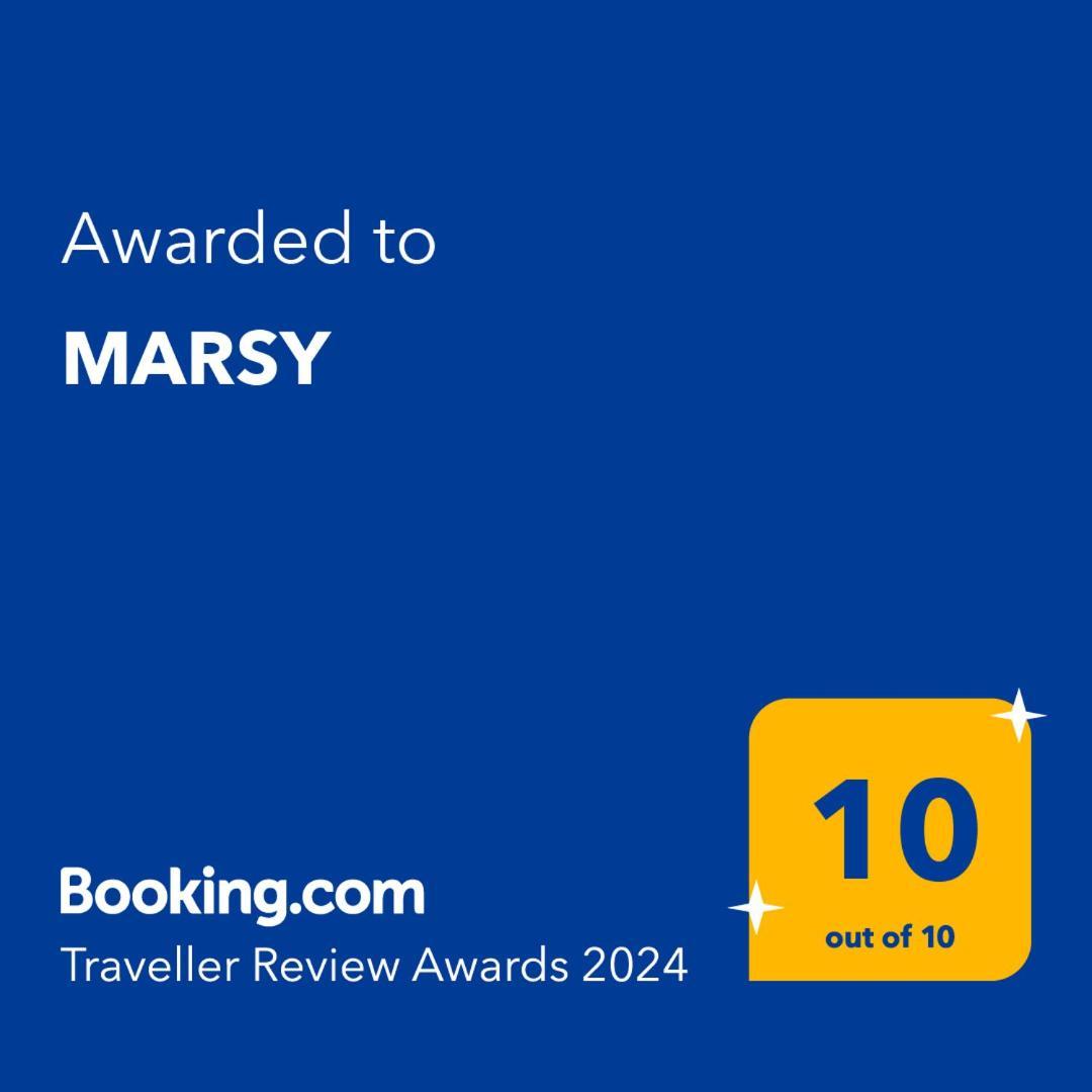 산단스키 Marsy 아파트 외부 사진